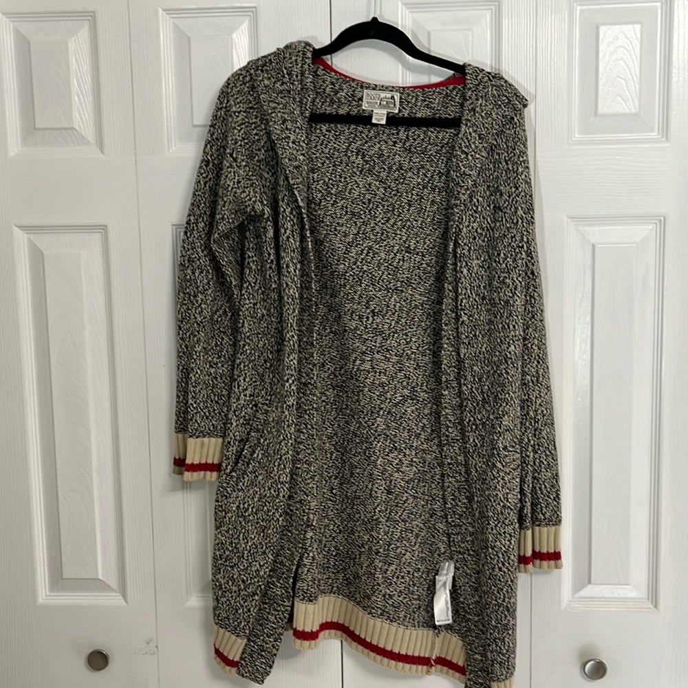 Roots Cabin Cardigan. GUC. SIZE youth xxl, same as W Medium